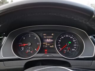 Volkswagen Passat 2.0 140kW