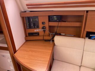 Hanse 325 Volvo D1-30