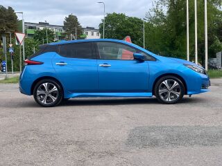Nissan LEAF N-Connecta 90kW