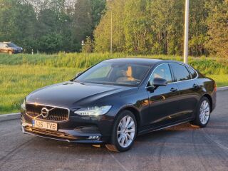Volvo S90 Momentum 2.0 T4 140kW