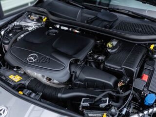 Mercedes-Benz CLA 180 1.6 X117 90kW