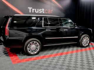 Cadillac Escalade ESV PLATINUM EU 6.2 313kW