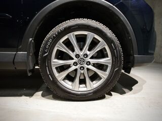 Toyota RAV4 Hybrid Premium 4W 2.5 114кВ