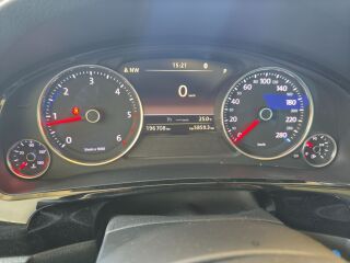 Volkswagen Touareg R-Line 3.0 V6 TDI 193kW
