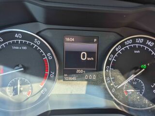 Skoda Superb 1.4 110кВ