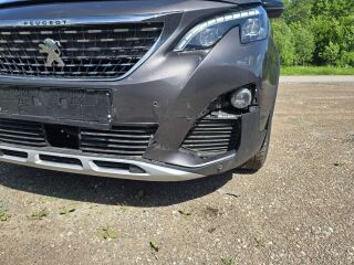 Peugeot 5008 2.0 130kW