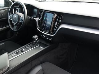 Volvo V60 MOMENTUM 2.0 R4 110kW