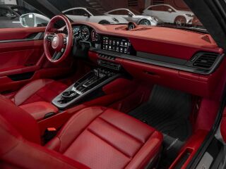 Porsche 911 992 Carrera 4 3.0 283kW
