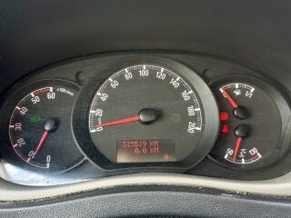 Opel Movano 2.3 74kW