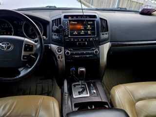 Toyota Land Cruiser 4.5 210kW