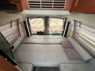 Chevrolet Express 2500 Roadtrek 170 Versatile Camper Van 4.8 V8