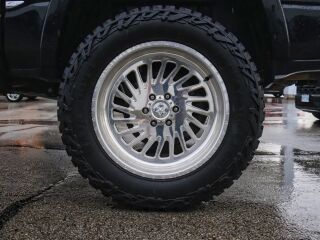 Ram 1500 Limited Crew Cab Lifted 5.7 V8 Hemi 395hp