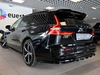 Volvo V60 AWD T6 H&K   DARK PLUS XENIUM INTELLI SAFE PRO 2.0 Long Range T6 plug in 293kW
