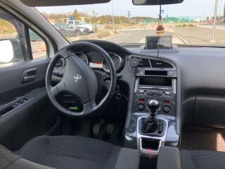 Peugeot 5008 Active 1.6 BlueHDi 88кВ