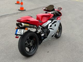 MV Agusta F4