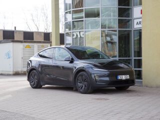 Tesla Model Y Long Range AWD Dual Motor 378kW