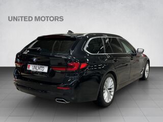 BMW 530 d xDrive Touring LCI MHEV 3.0 R6 210kW