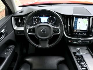 Volvo XC60 AWD T8 INSCRIPTION XENIUM PRO INTELLI PRO 2.0 T8 plug-in recharge 288kW