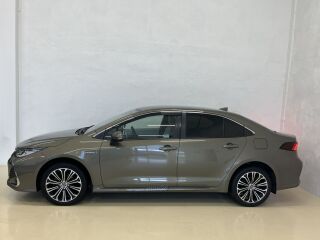 Toyota Corolla Hybrid Luxury 72kW