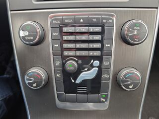 Volvo V60 SUMMUM 2.4 158kW