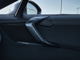 BMW i8 AWD 1.5 275кВ