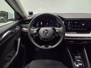 Skoda Octavia HB Elegance 1.5 96кВ