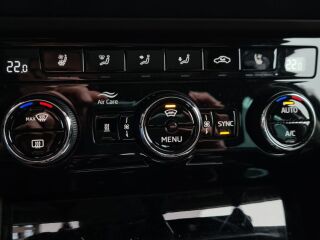 Skoda Superb 4x4 Laurin & Klement PLUS 2.0 TSi 200kW