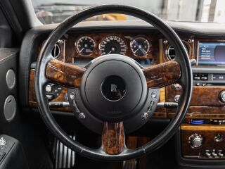 Rolls-Royce Phantom 6.8 V12 338kW
