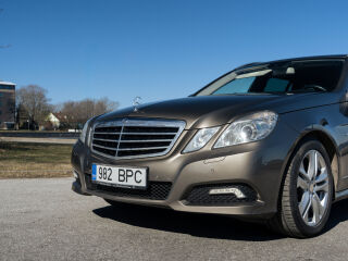 Mercedes-Benz E 350 4MATIC BlueEfficiency 3.0 170kW