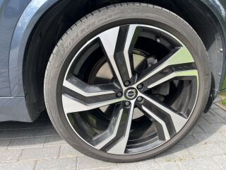 Volvo XC90 AWD B&W 7K 4C LUXURY+ ULTIMATE BRIGHT 2.0 B5 KERS Mild Hybrid 183kW