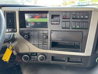 Volvo FM 330 4x2 250kW