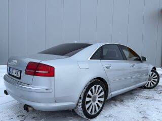 Audi A8 4.1 V8 240kW
