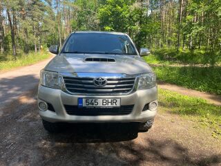 Toyota Hilux 2.5 106kW