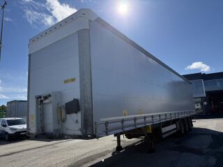 Schmitz Semitrailer Curtainsider Standard
