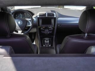 Jaguar XKR Supercharged 5.0 V8 375kW