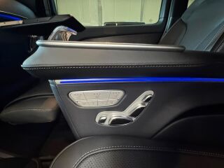 Mercedes-Benz V 300 Extra Lang 4matic AMG 2.0 R4 174kW