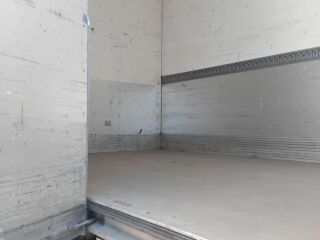 Mercedes-Benz Actros Actros 1832L 4x2 Furgoon isoterm külgavatav 11.9 EcoRoll OM501LA V/1 235kW