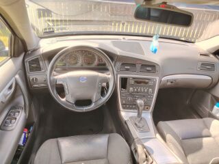 Volvo V70 2.4 136kW