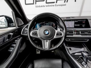BMW X7 M50 Individual 4.4 V8 390kW