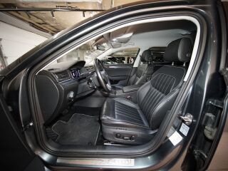 Skoda Superb Business Executive 2.0 TDI 110кВ