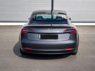Tesla Model 3 Standard Range Plus RWD 208kW