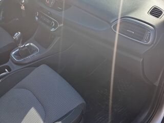 Hyundai i30 1.4 R4 16V 73kW
