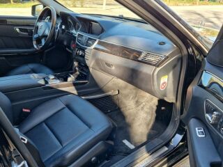 Mercedes-Benz E 300 3.5 V6 225kW