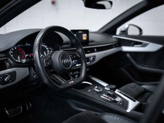 Audi S4 3.0 V6 Turbo 260kW