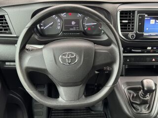 Toyota ProAce Verso Shuttle Long 2.0 AH01 106kW