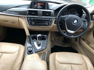 BMW 320 RHD 2.0 135кВ