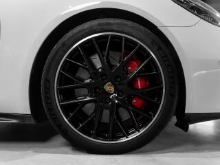 Porsche Panamera GTS 4.0 338kW