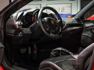 Ferrari 488 3.9 493kW