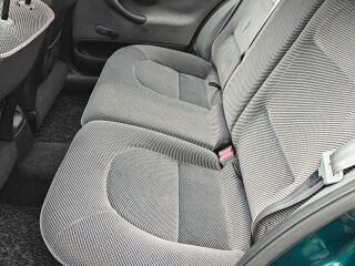 Peugeot 406 Sõidab ka toidu õliga 1.9 55кВ