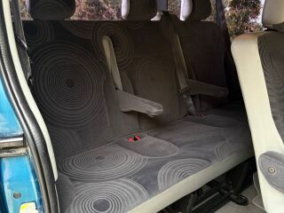 Renault Trafic Long passenger FAMILY 2.0 84кВ